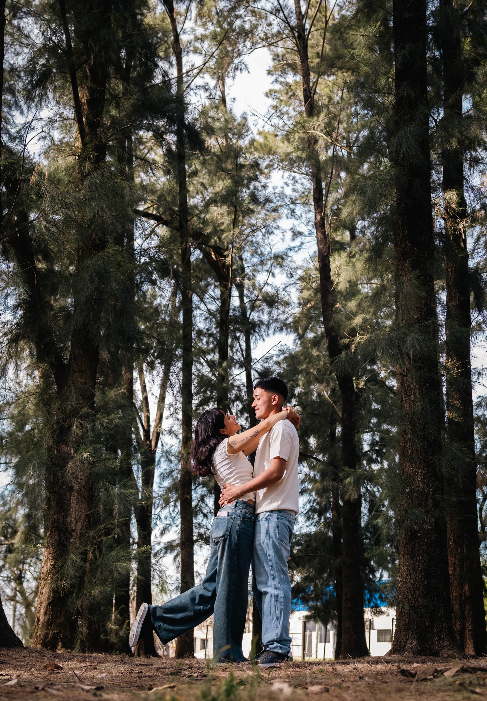 Ludmila y Lucas · Book de novios · Bosque de los Constituyentes, Rosario · fotografía 9